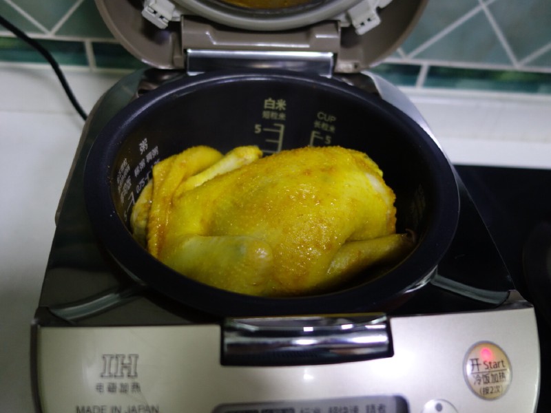 电饭锅版盐焗鸡的做法图解6